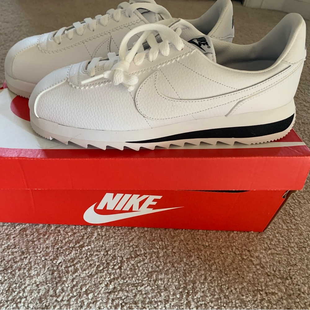 Womens Nike Classic Cortez Epic Premium White